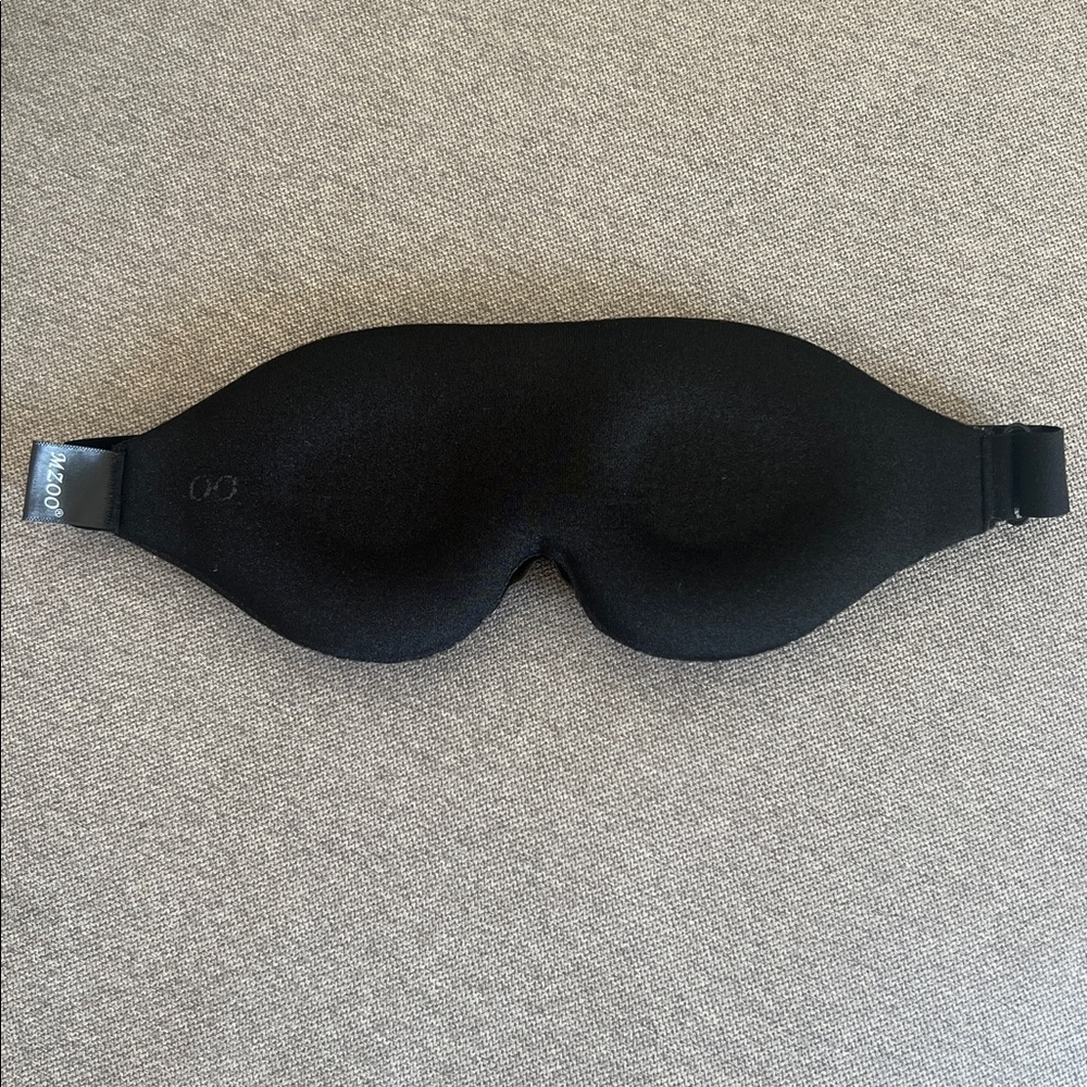 MZOO Luxury Sleep Eye Mask for Side Sleeper